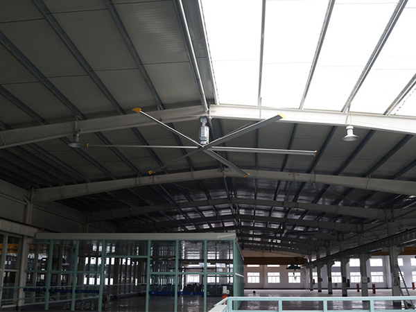 高大鋼結構廠房工業(yè)大風扇降溫工程案例
